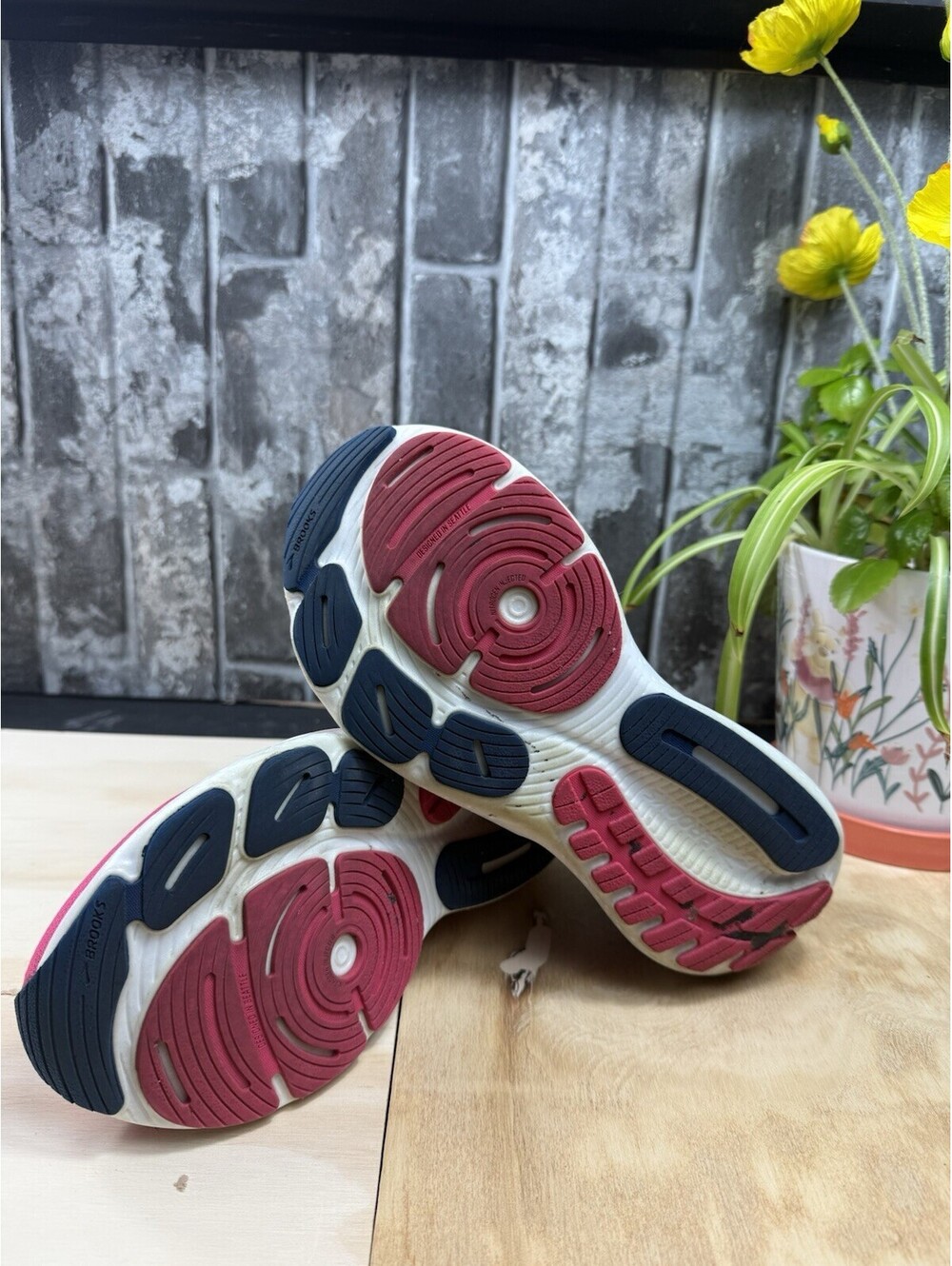 Brooks Glycerin 21 Women’s 7.5 Pink Navy Running Shoes 1204081B650 - Picture 7 of 7